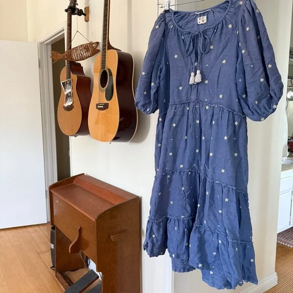 Harper Sage Secret Garden Dress puff Sleeves daisy & polka dot blue Midi dress - Picture 2 of 9